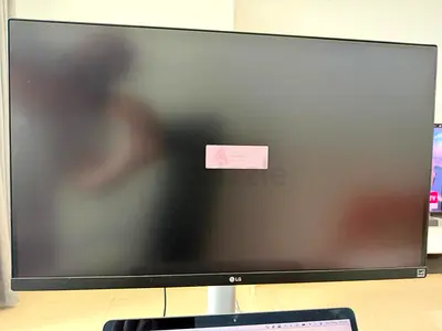LG 27 Inch UHD 4K IPS Monitor with VESA DisplayHDR 400