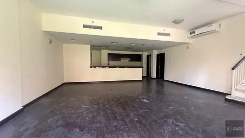 DUPLEX | PRIVATE GARDEN | STORAGE ROOM