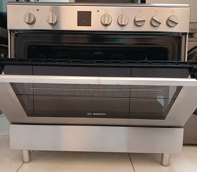 Bosch Series 4 Electric Cooker 90x60cm With Oven Good Condition