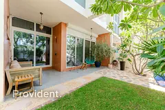 Single Row Corner Unit | Upgraded | Park View