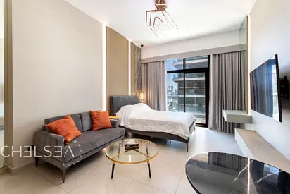 READY TO MOVE | FURNISHED | ROOFTOP INFINITY POOL