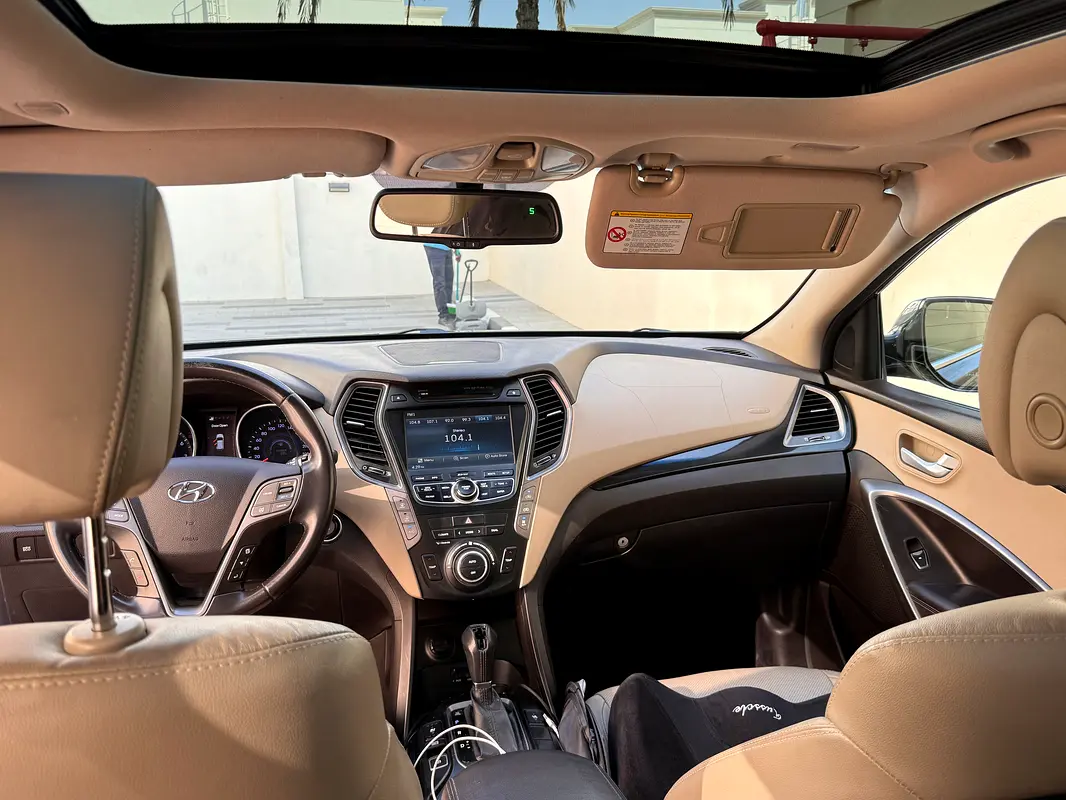 Hyundai Grand Santa Fe 2016 — photo 1 of 11