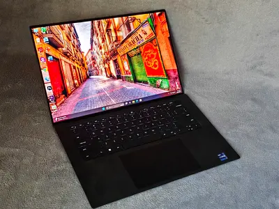 Dell XPS 15 - 9530 - i7 13th - RTX 4060 8gb - True 4k OLED HDR Touch Screen  Slim Gaming Laptop 2024