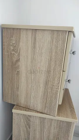 Solid cabinet