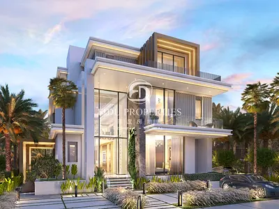 Waterfront Living | Prime Location | Resale