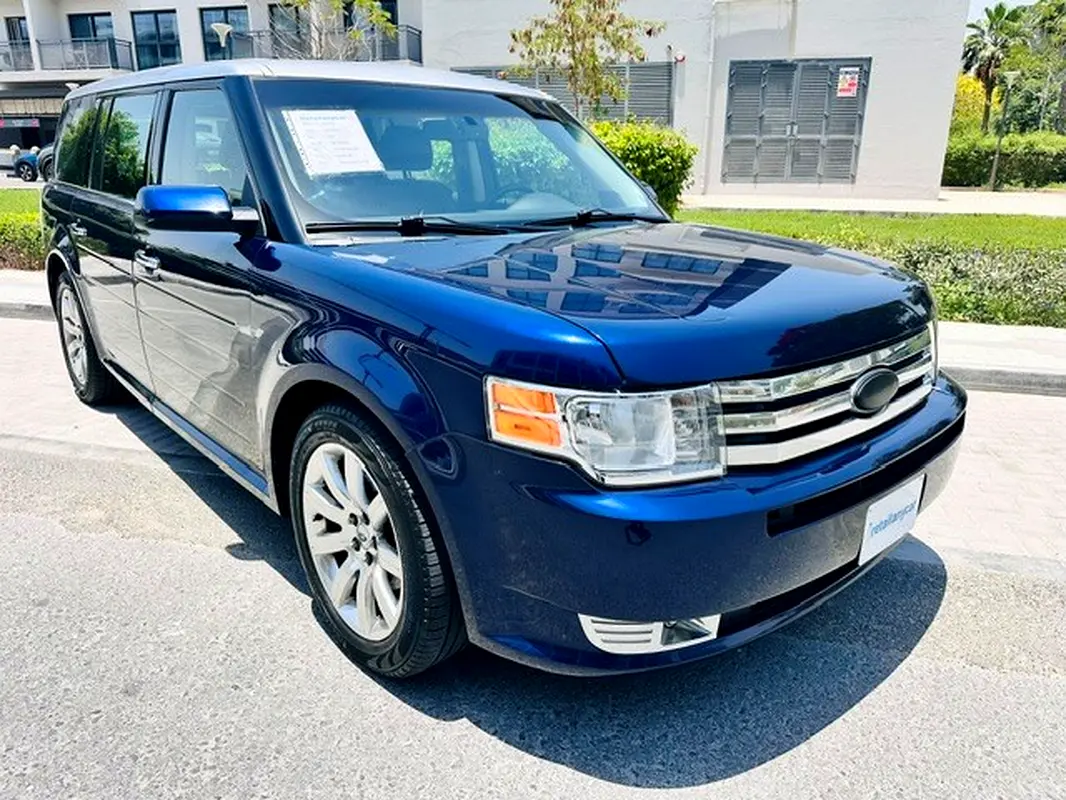 Ford Flex 2011 — photo 1 of 12