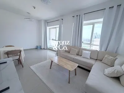 Vacant | Furnished | Upgraded | Balcony |Low Floor