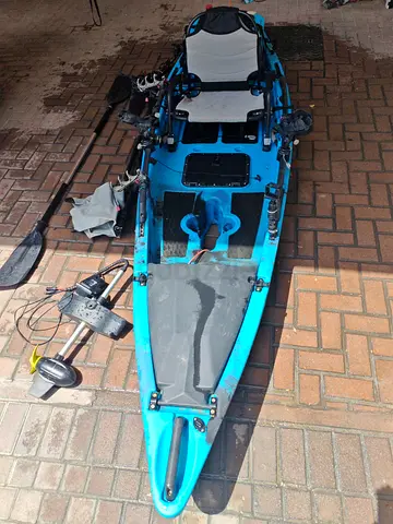 Maui 12 Kayak : used 4 times only