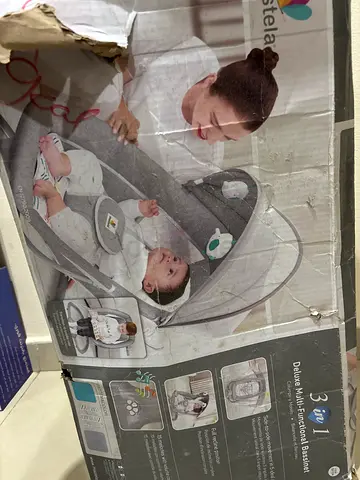 3-in-1 Deluxe Multi-Functional Baby Bassinet / Rocker - Light Grey (used)
