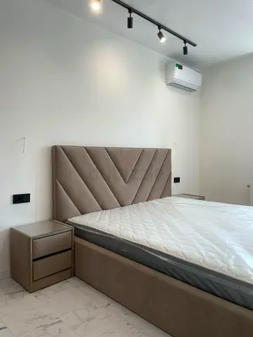 Queen Size Upholstered Bed Frame with Headboard