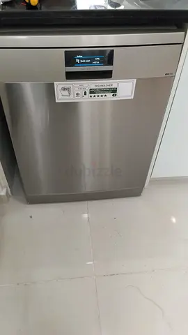 Siemens iq700 3 rack dishwasher latest model neat and clean