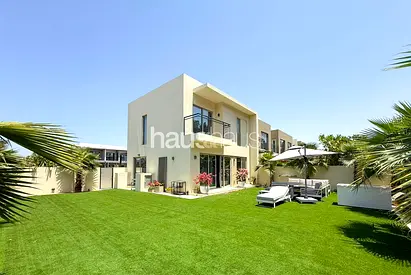 Largest Plot | Exclusive | True Corner