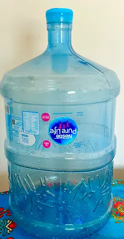 Nestle 5 gallon water container