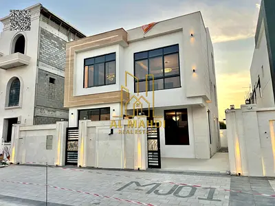 Luxury villa for sale in Al-Haliyo 2 area, 6 bedrooms, living room, majlis, and roof terrace. Registration fees included. Reasonable price.