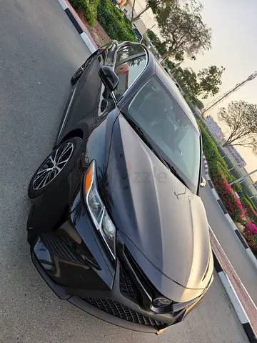 CAMRY SE 2019 MODEL CLEAN  EXCELLENT CONDITION
