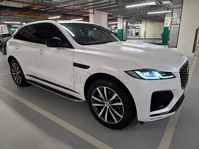 WARRANTY till 2029 + SERVICE Contract + Low kms Matt White Special order R dynamic SE Jaguar F pace