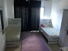 سكن نظيف مقابل صحاري مول وقريب نستو هايبر ماركت شامل الخدمات