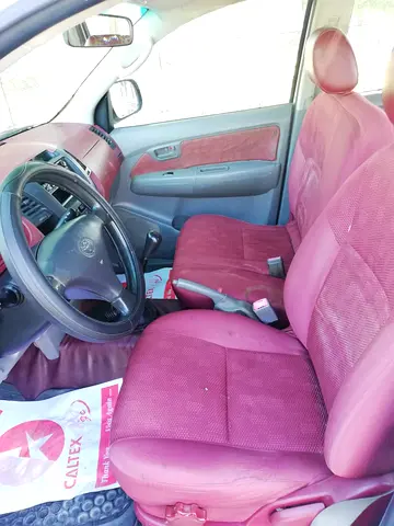 2011 Toyota HILUX — фото 3