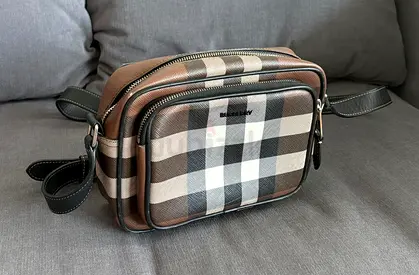 Burberry Man Bag | Check Crossbody Bag in Leather | Second-hand
