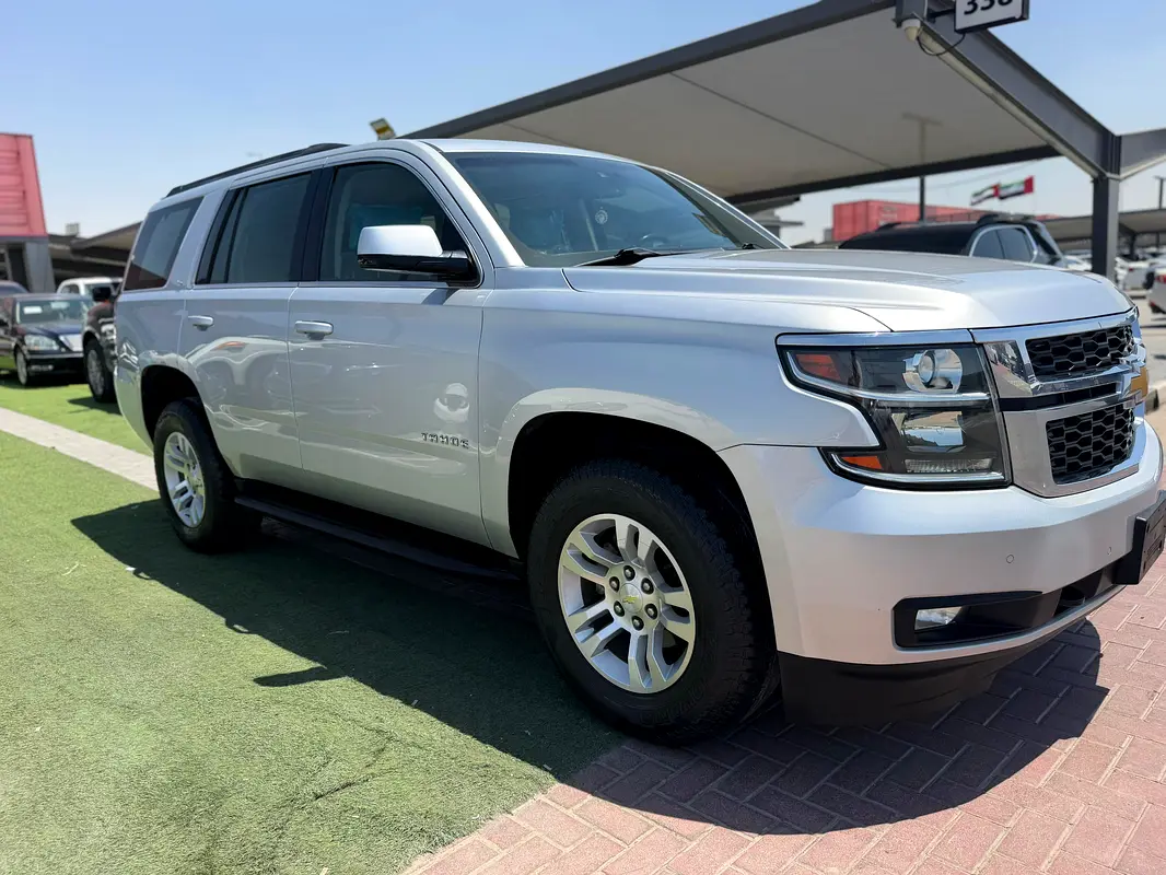 Chevrolet Tahoe 2016 — photo 1 of 10