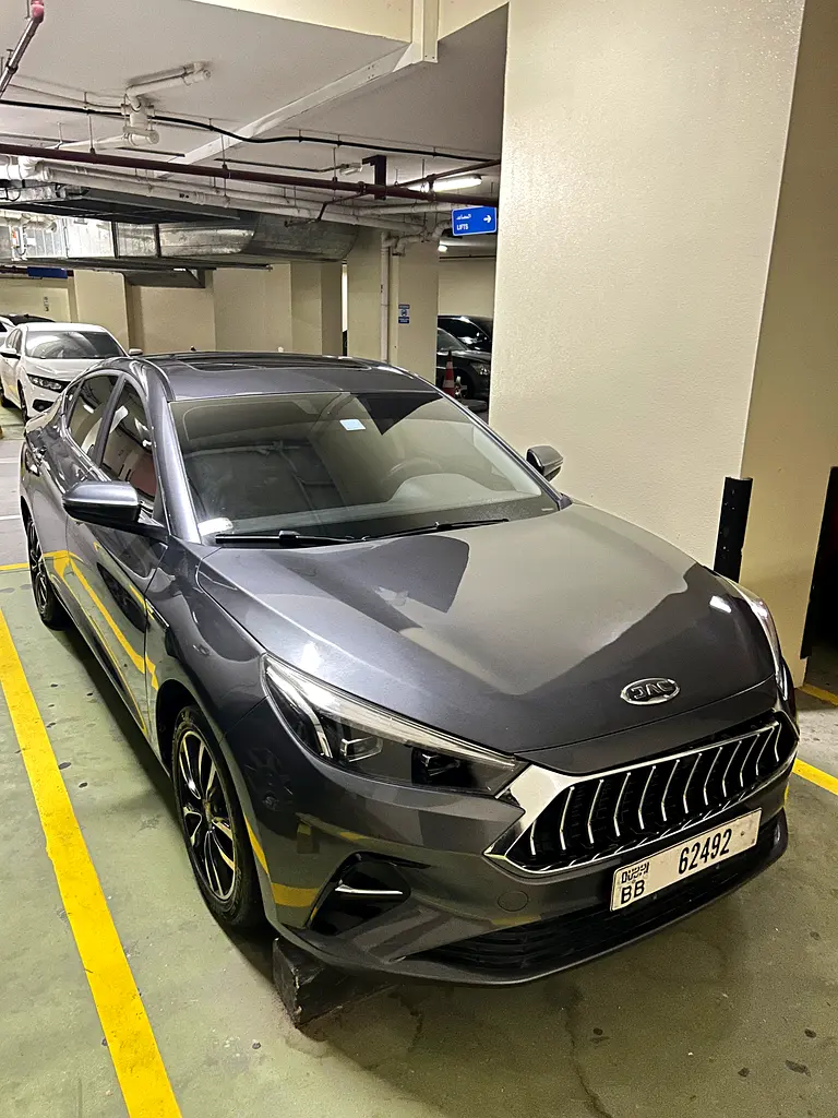 JAC J7 2023 — photo 1 of 11