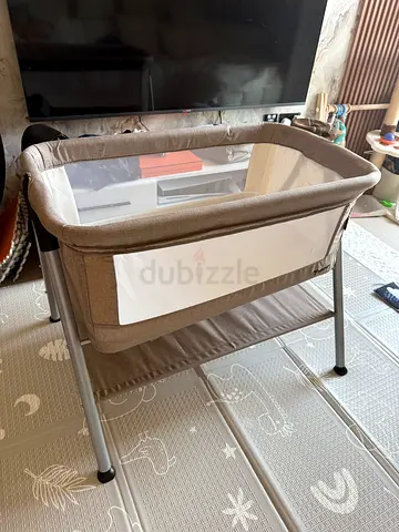 Teknum baby crib