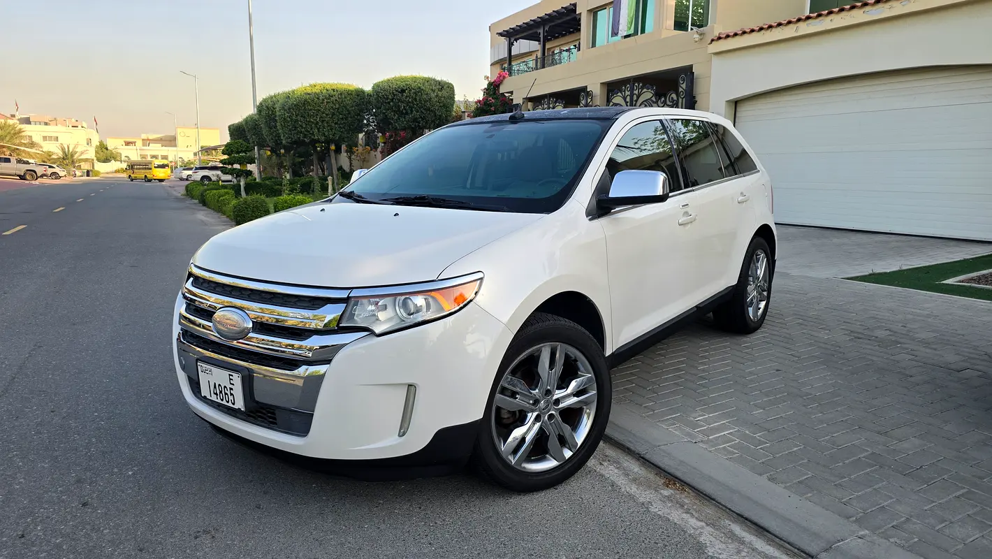 Ford Edge 2014 — photo 1 of 14