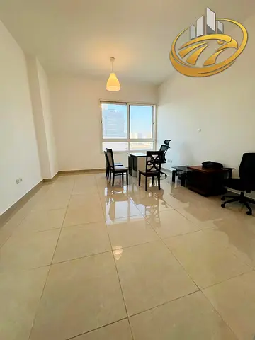 استوديو مطل على المدينة | مبنى موسا | تخطيط مفتوح