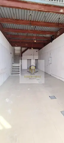 Warehouses for rent – ​​Industrial 13, Sharjah Area: 1,560 square feet Rent: 100,000 dirhams Payment: 4/6 payments