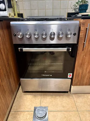 Bompani gas range