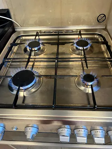 Whirlpool 4 Burner Gas Cooker with Oven – 60x60