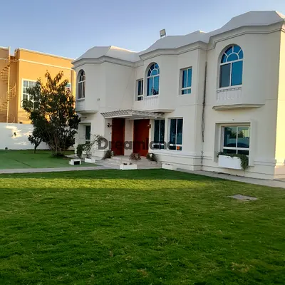 Premium 5BR Villa | Pool & Garden | Prime Location