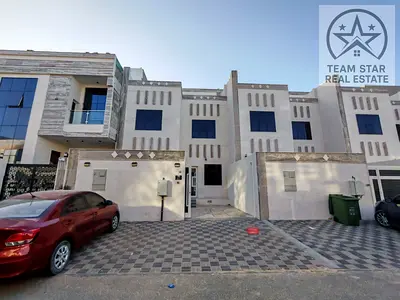 فيلا للإيجار بالزاهيه المواصفات: -4 غرف نوم ماستر - مجلس - صالة - مطبخ كبير - غرفة خادمة - بركن خارجي مظلل - قريبة جدا من جميع الخدمات