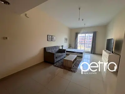 Stylish Studio in JVT District 4, Green Park, Dubai