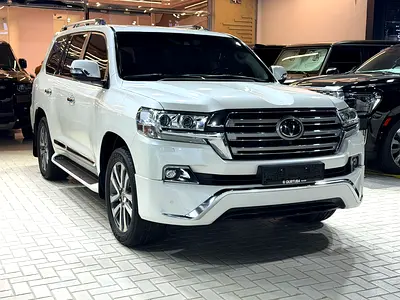 Toyota Land Cruiser VXR 2016 | GCC Specs | Immaculate Condition