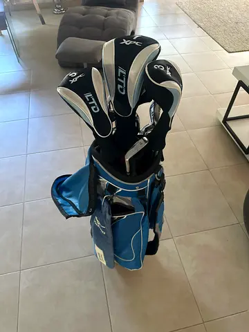 Mizuno Ladies golf clubs for sale.