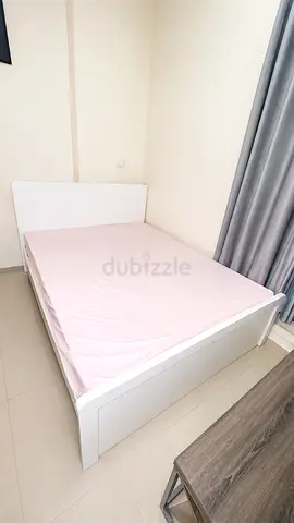 IKEA white bed and mattress 140x200
