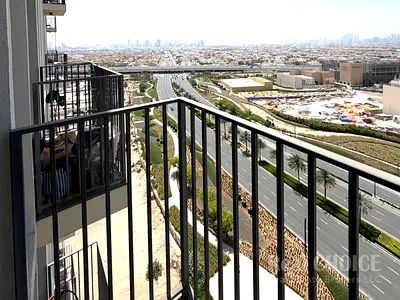Modern 2BR Apartment| High Floor| Community View