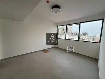 Prime location - Immediate occupancy - Open view - First occupant - Close to all services - Directl