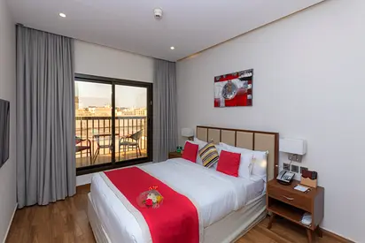 Superb Deluxe Room With Balcony | Free Cleaning | Close to Metro
