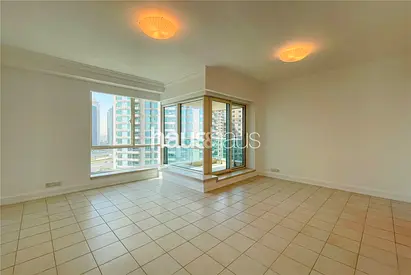Huge 1BR + Study | Marina Views | Vacant Now