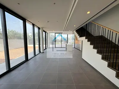 Brand New 4BR+M Single Row Villa - Close to Pool