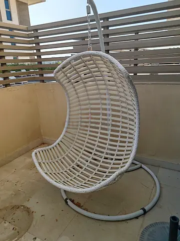 Free Swing and its Cushion