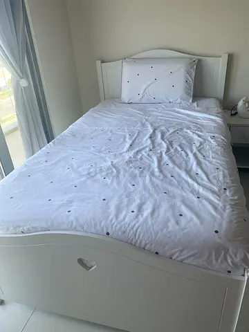 Bed frame