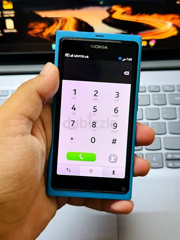 Nokia n9 meego blue - perfect wirking condition with nokia original charger - middle east version