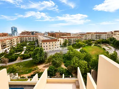TENANTED | SPACIOUS | UPGRADED UNIT