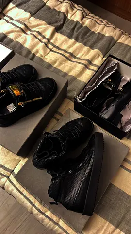 Black Leather High-Top Sneakers Crocodile Leather - Tried On