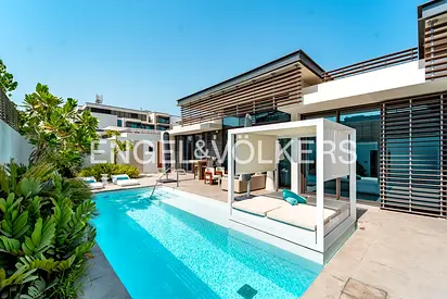 Private Beach and Pool | 5* Luxury | Hotel Living