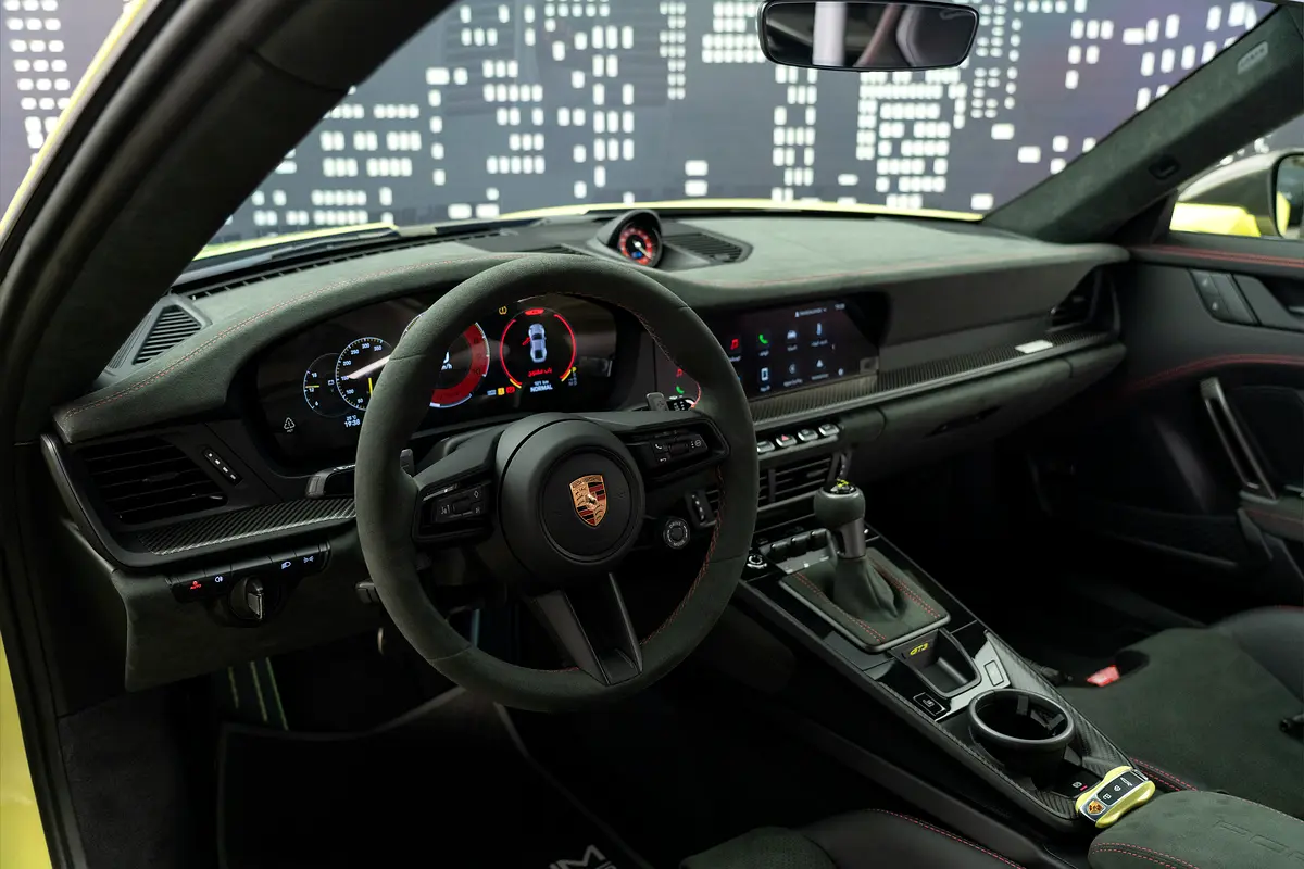 Porsche 911 2025