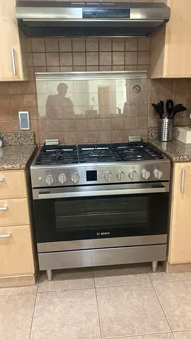 Bosch Range 5 Burner Gas Cooker, 90 BY 60 Hgk90vq50m FREE DELIVERY +WARRANTY